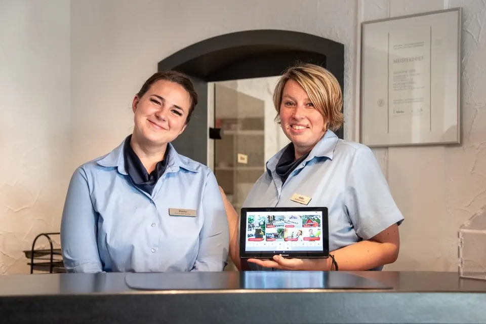 Anita, Customer Care